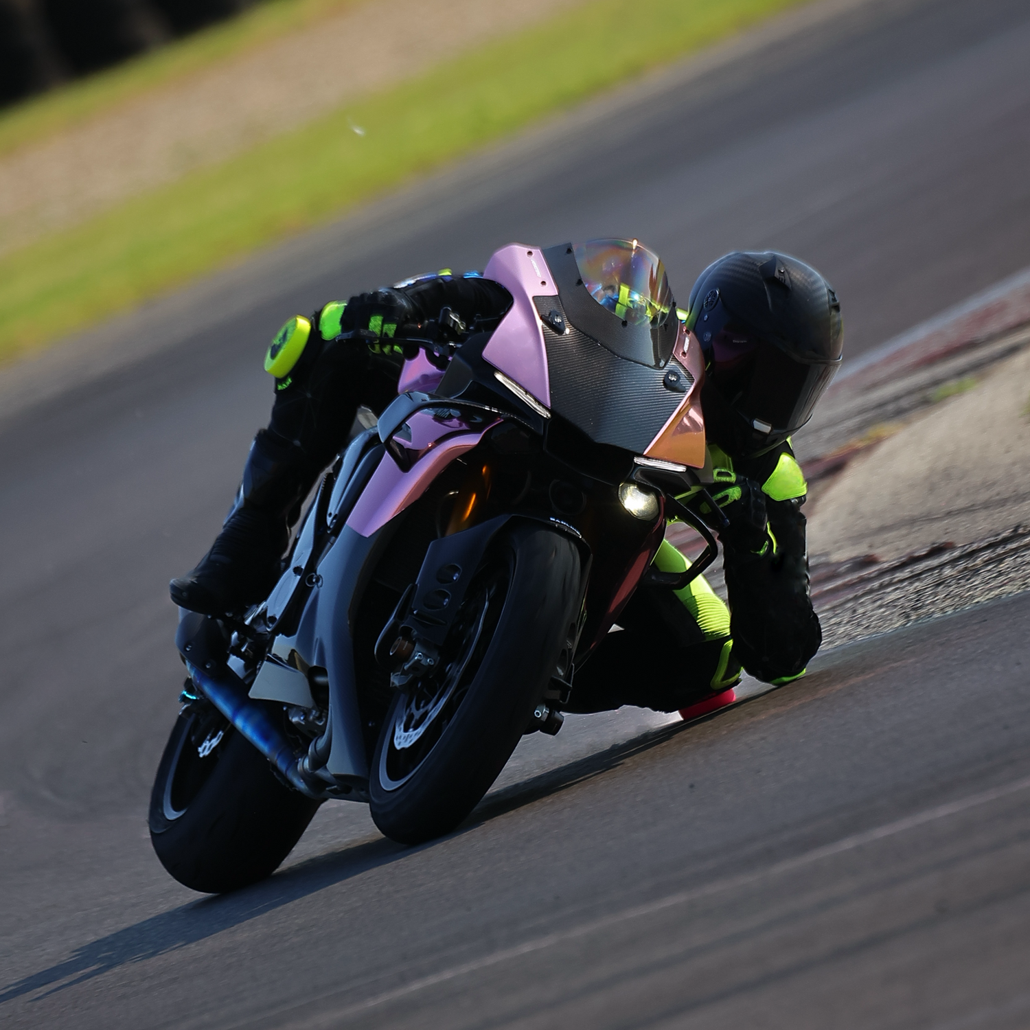 Knee Slider RACE